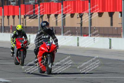 media/Nov-26-2022-Fastrack Riders (Sat) [[b001e85eef]]/Level 1/Session 1 Front Straight/